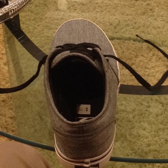 Vans - Picture 2 of 3